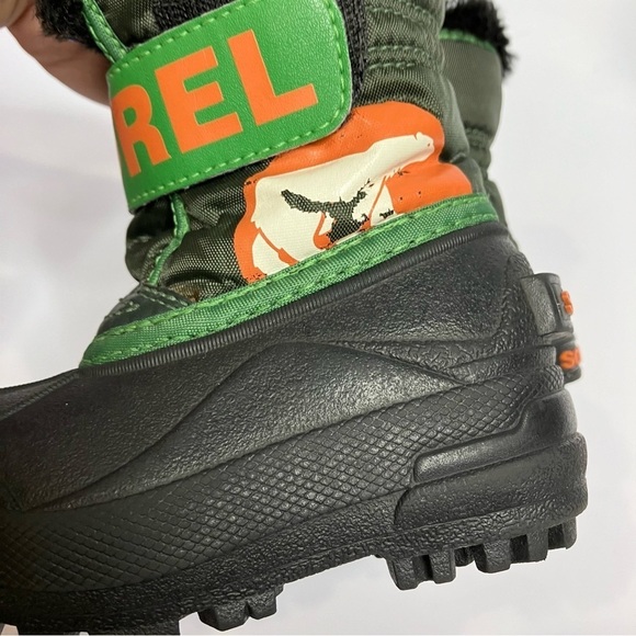 Sorel kids boots winter boots size 5 - Picture 7 of 8